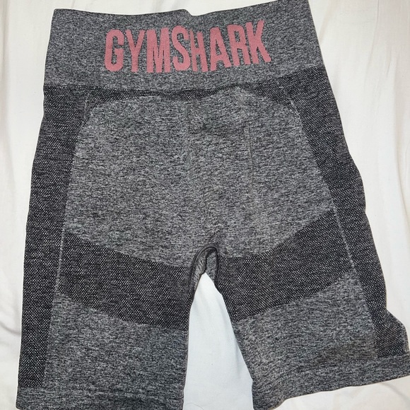 Gymshark Pants - Gymshark biker shorts